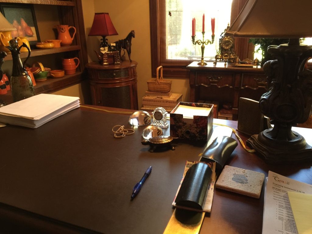 barb writing desk